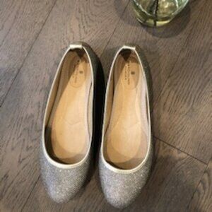 Bandolino B-Flexible sparkle Flats Gold Size 8.5
